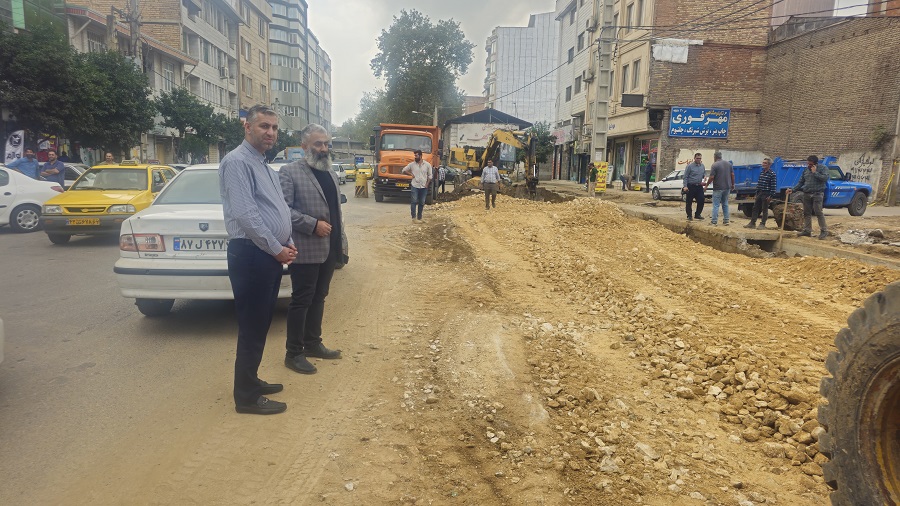 بازدید مهندس کاظم علیپور شهردار قائم شهر از پروژه در حال خیابان شریعتی