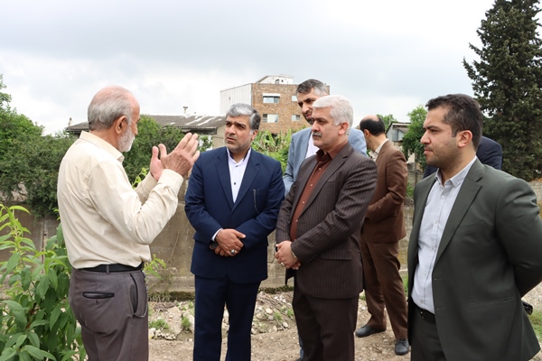 بازدید آقای مولایی قرا فرماندار، مهندس کاظم علیپور شهردار، مهندس احمدی مدیرکل بحران و مهندس مهدی زاده معاونت فنی و عمرانی شهرداری قائم شهر از حریم رودخانه سیاهرود