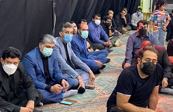 حضور شهردار ، فرماندار و اعضای شورای اسلامی شهر در هیئت های مذهبی سطح شهر و شرکت در عزاداری امام حسین(ع)