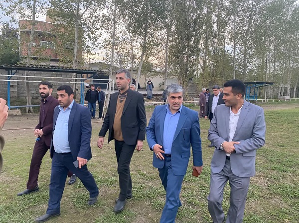 بازدید مسئولین استانی و شهرستانی از زمین فوتبال کوچکسرا