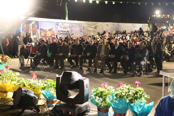 جشن بزرگ انقلاب به همت شورای اسلامی شهر و شهرداری قائم شهر