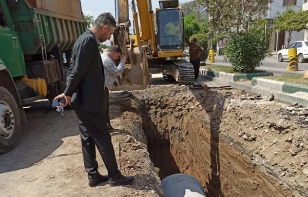 بازدید مهندس کاظم علیپور شهردار قائم شهر از پـروژه ی بـزرگ لـوله گـذاری خیابان دکـتر شـریعتی