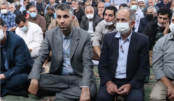 حضور استاندارمحترم، نماینده مجلس ، فرماندار، شهردار اعضای شورای اسلامی شهر قائم شهر و سایـر مسئولین در  نماز جمعه روز قدس به امامت حضرت آیـت الله معلمـی امــام جمعـه محتـرم شهرستـان قائــم شهــر