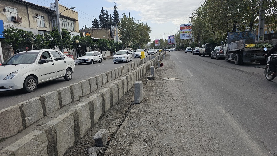 ادامه روند اجرای پروژه رفیوژ میانی خیابان کارگر