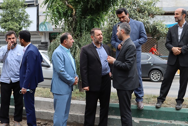 بـازدید دکتر کیوان مرادیان نماینده محترم مجلس ، مهندس کاظم علیپور شهردار به همراه رئیس و  اعضای شورای اسلامی شهر قائم شهر از پروژه ی لوله گذاری خیابان دکتر شریعتی