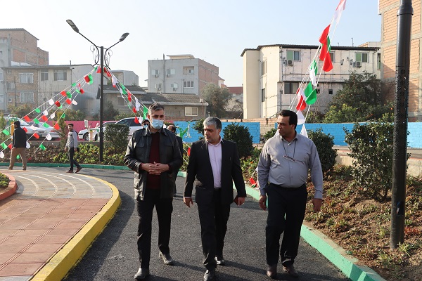 بازدید از مراحل پایانی احداث پروژه پارک محله ای خبرنگار
