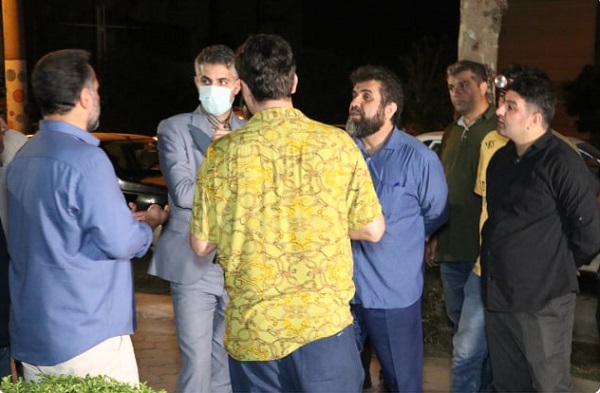 بازدید شبانه از زیباسازی و ساماندهی پارک شهر و روند اجرای نصب تیرهای دکوراتیو