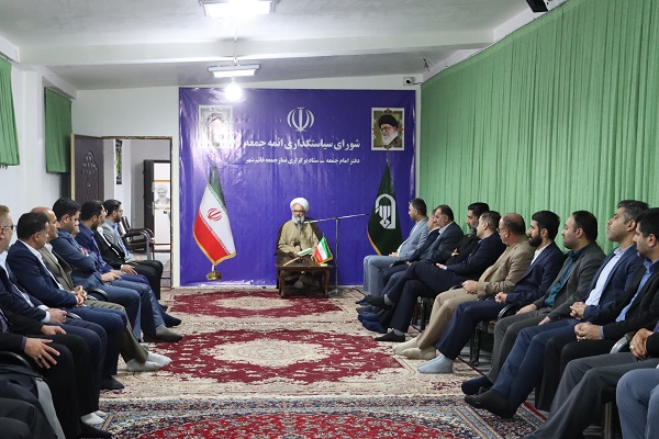دیدار نوروزی شهردار، رئیس و اعضای شورای اسلامی شهر با امام جمعه قائم شهر و نمایندگان مجلس شورای اسلامی