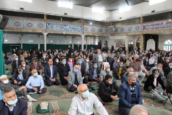 حضور  در مصلای نماز جمعه شهرستان قائم شهر